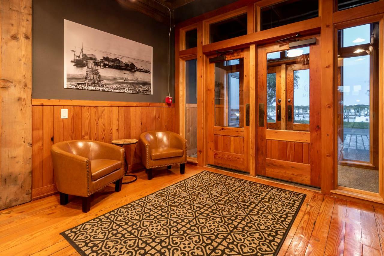 At The Helm Hotel Ilwaco Zewnętrze zdjęcie